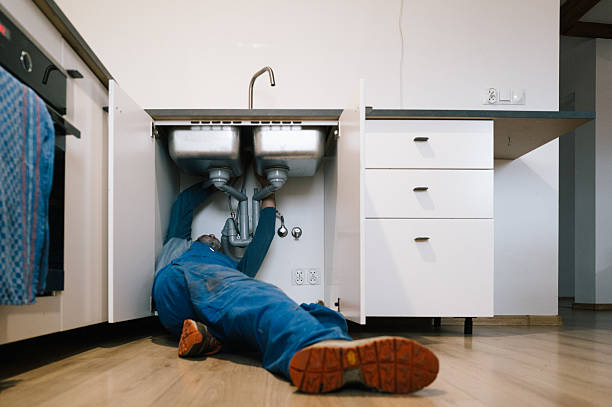 Professional Leak Detection technician working in Livingston, NJ